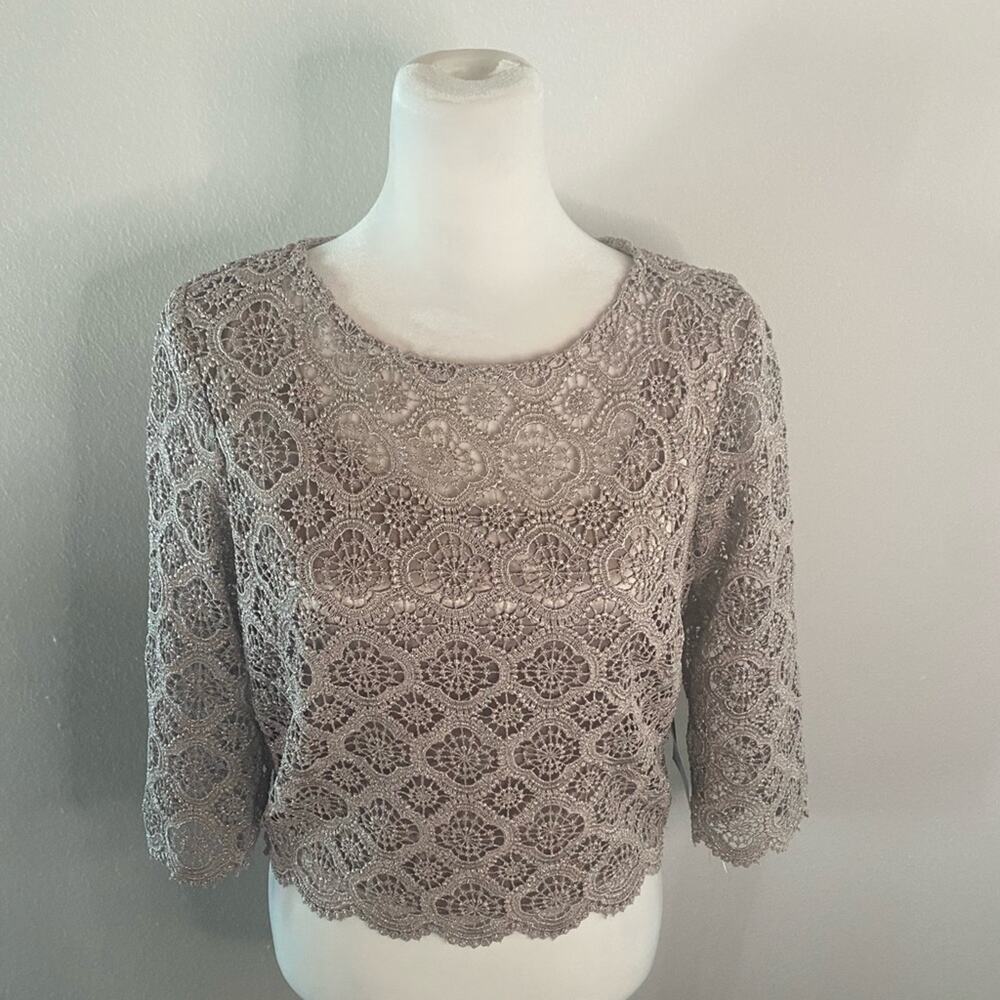 MARINA for Bloomingdale’s crop silver taupe top sz S